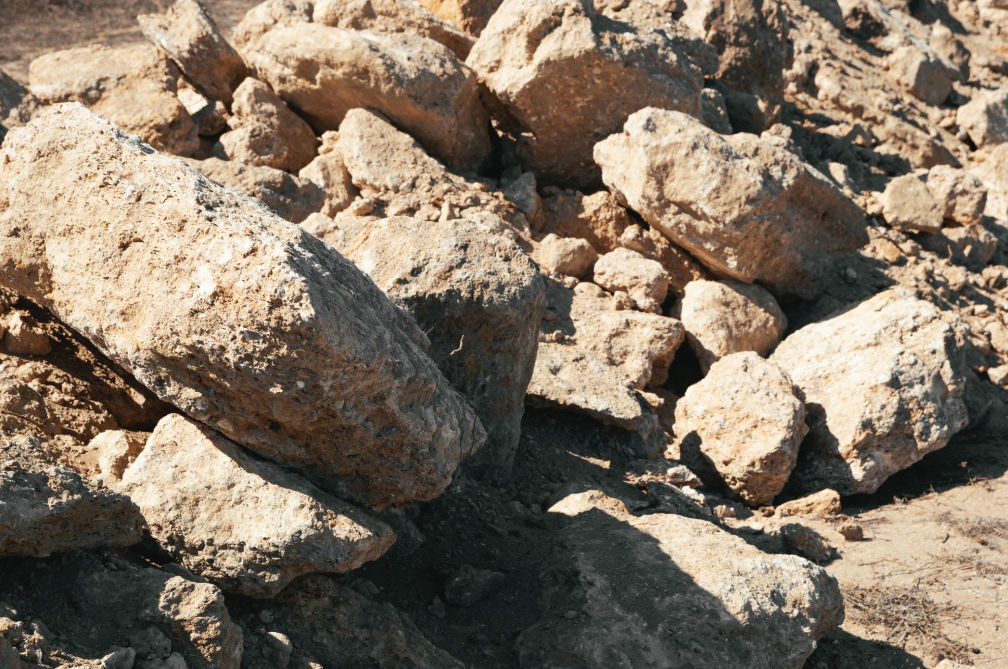 Large limestone lumps